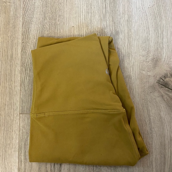 Lululemon Align Leggings 28” - Picture 4 of 4